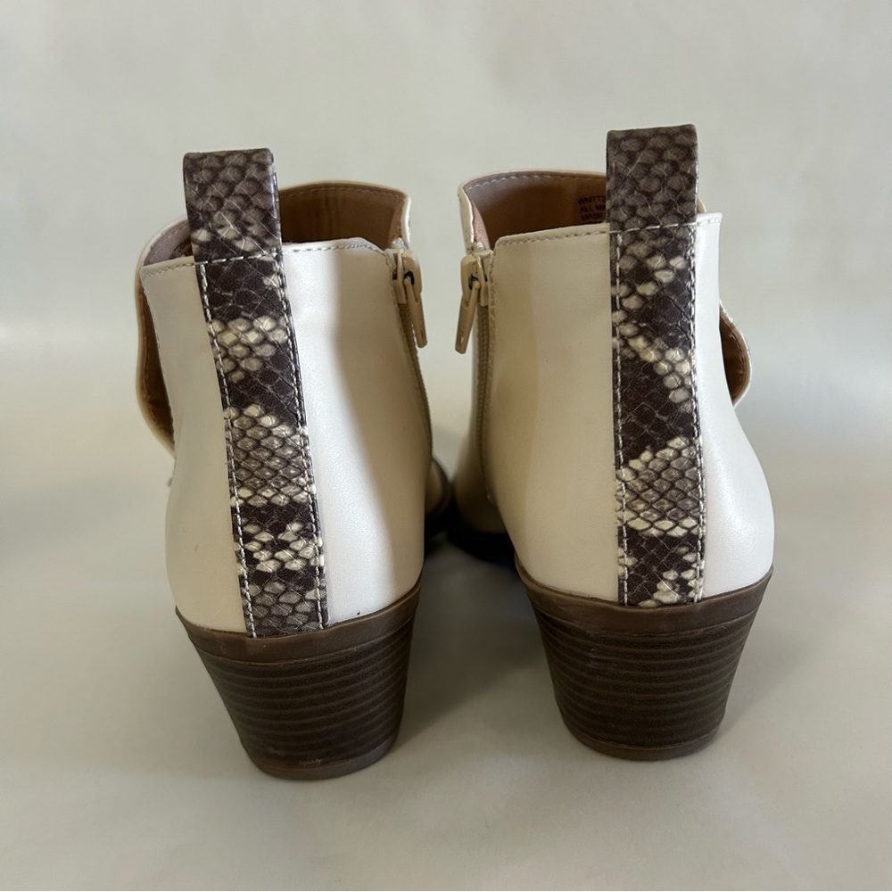 Time and Tru Ivory zip up ankle boots with snake print detail - Picture 3 of 10